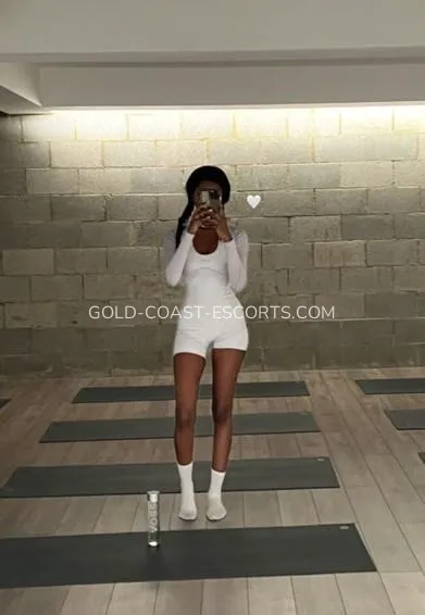 Gold Coast escorts carly