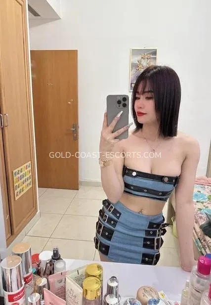 Gold Coast escorts Sara — 6