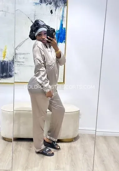 Gold Coast escorts Angela — 5