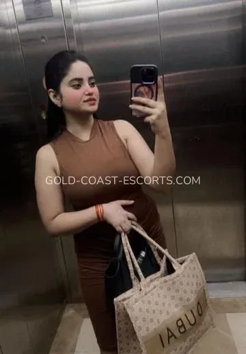Gold Coast escorts Caitlyn — 5
