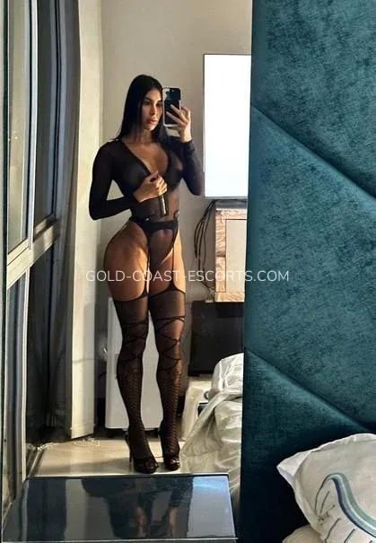 Gold Coast escorts Vivian — 4