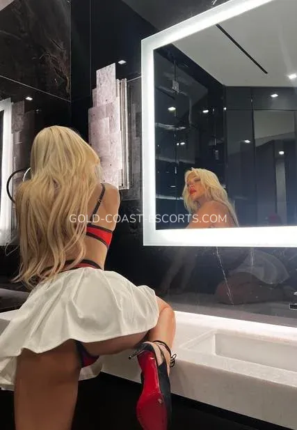 Gold Coast escorts Stephanie — 5