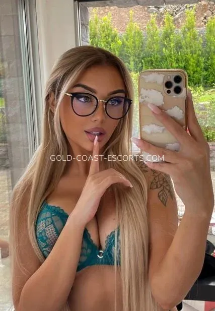 Gold Coast escorts Catherine — 3