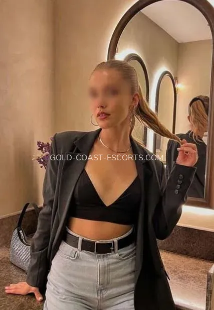 Gold Coast escorts Mackenzie — 4