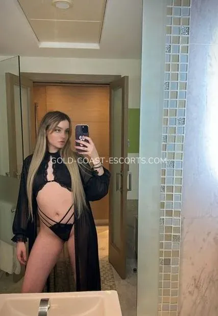 Gold Coast escorts Laura — 4