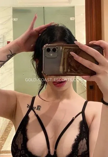 Gold Coast escorts Lisa — 4
