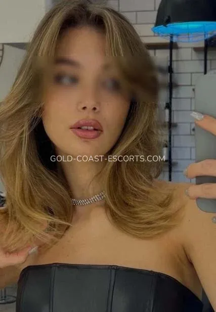 Gold Coast escorts Mackenzie — 1