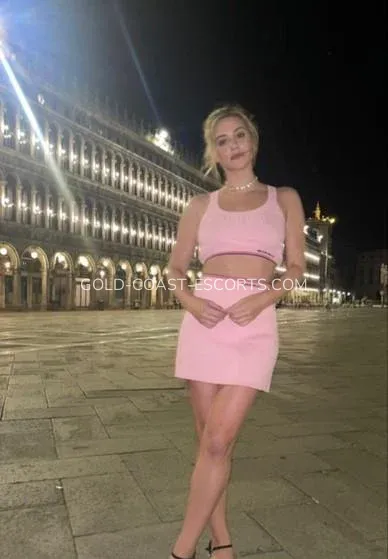 Gold Coast escorts Julia — 1