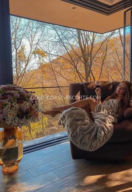 Gold Coast escorts Caroline — 6