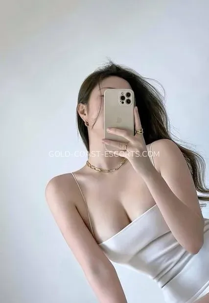 Gold Coast escorts Kyra — 3